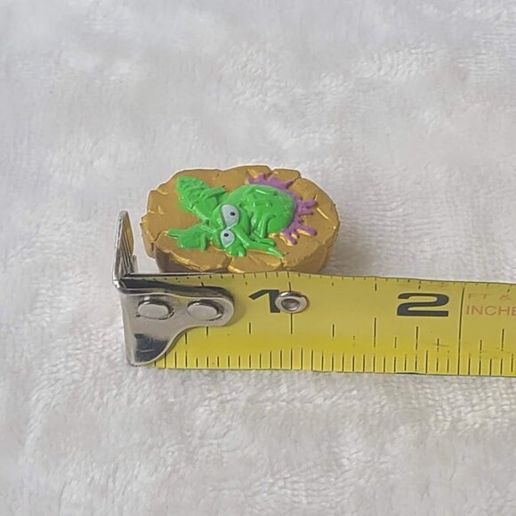 Zuru Smashers Dino Island Mini Figure Gold Mosquito Fossil Toy 1" Series 5 Loose - Picture 9 of 10